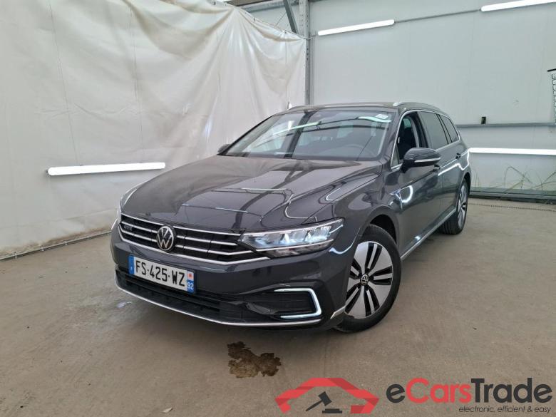 Volkswagen 1.4 TSI DSG HYBRIDE RECHARGEABLE GTE Passat Break GTE Business 1.4 TSI 220CV E6d #1