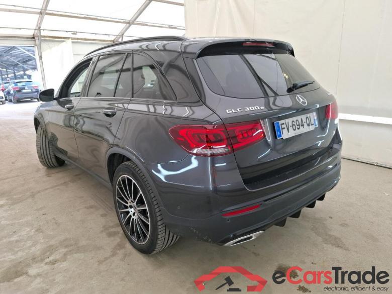 Mercedes GLC 300 e AMG Line 4Matic MERCEDESBENZ GLC  2019  5P  SUV GLC 300 e AMG Line 4Matic #2