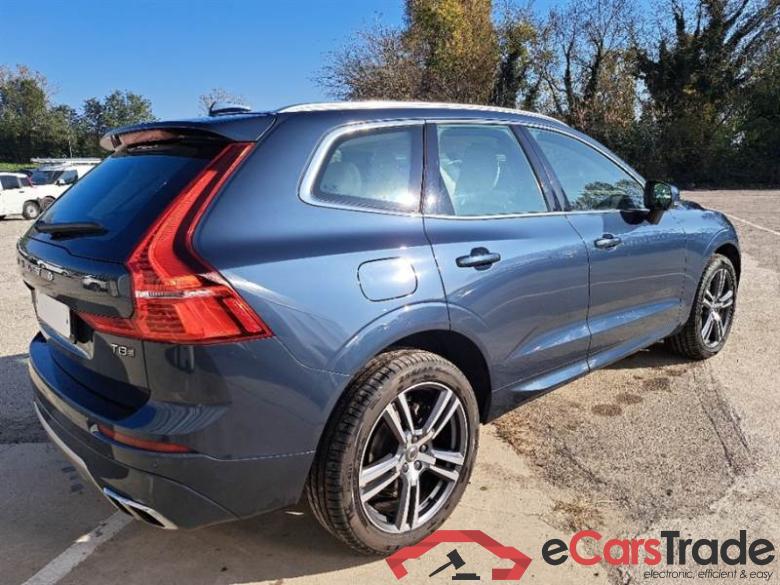 Volvo 122 VOLVO XC60 / 2017 / 5P / SUV T8 TWIN ENGINE AWD GEARTR. BUSINESS PLUS #2