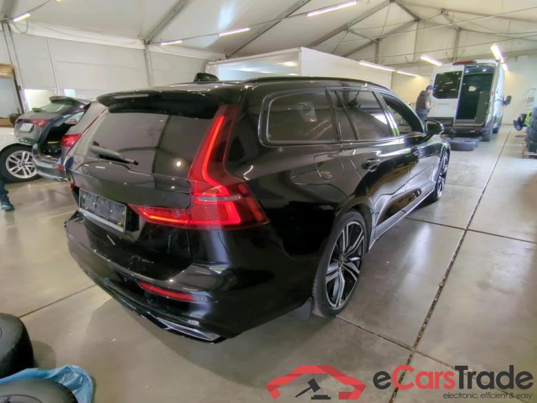 Volvo V60 ´18 V60 Kombi R Design 2.0 b5 120KW E6d #2