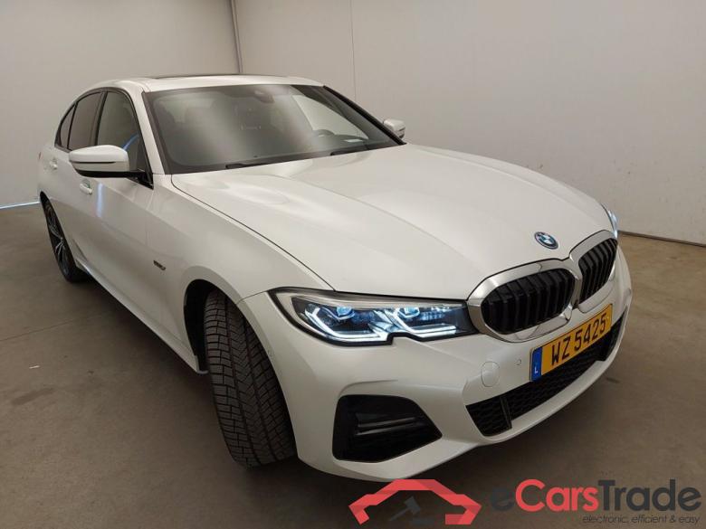 BMW 3 - 2019 330eXAS 184hp PHEV 4d #2