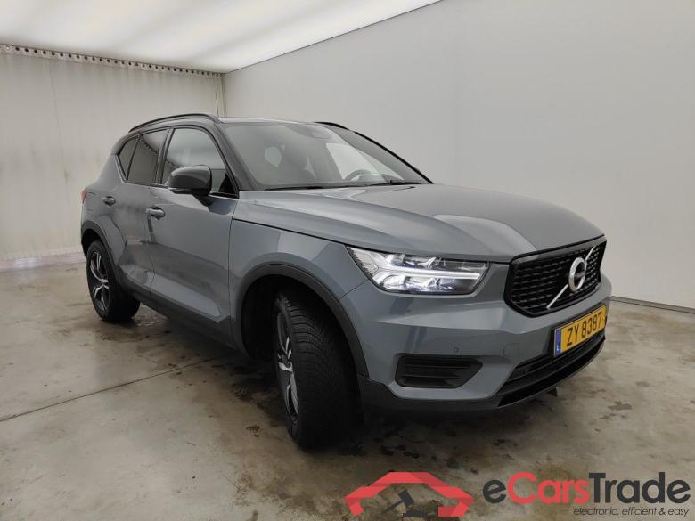 VOLVO XC40 1.5 T3 163hp R-Design Geartronic (EU6d-T.) 5d #2