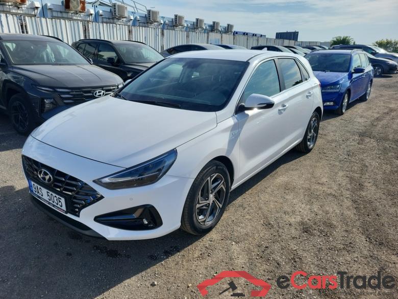 Hyundai  i30  cw (PD)(2017->) i30 1.5T-GDI 118 Smart 5d #1