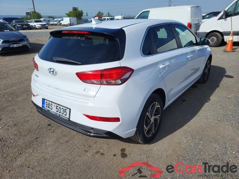 Hyundai  i30  cw (PD)(2017->) i30 1.5T-GDI 118 Smart 5d #2