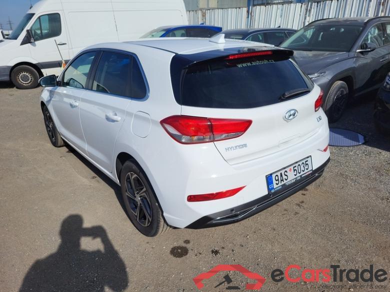Hyundai  i30  cw (PD)(2017->) i30 1.5T-GDI 118 Smart 5d #4