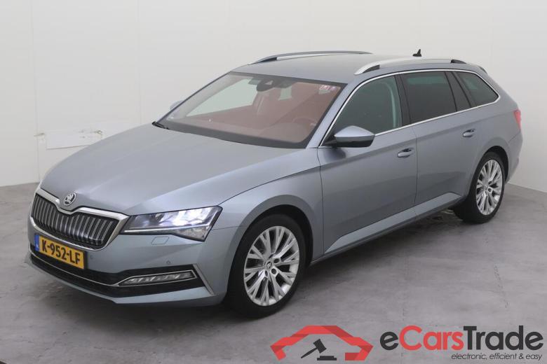 SKODA Superb Combi 115 kW #1