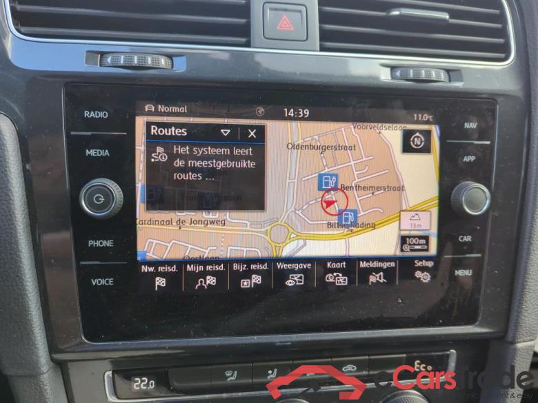 VOLKSWAGEN e-Golf  #3
