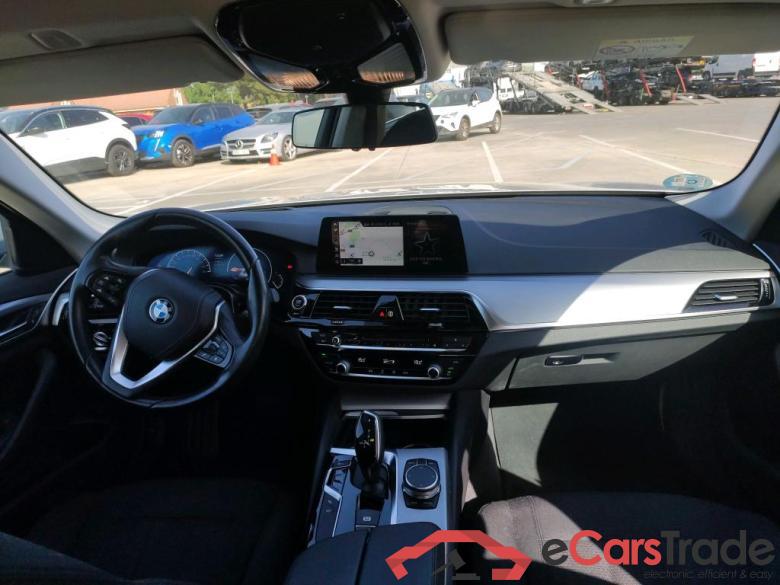 BMW 520d Touring Serie 5 Familiar 520d 2.0 190CV AT8 E6dT #3