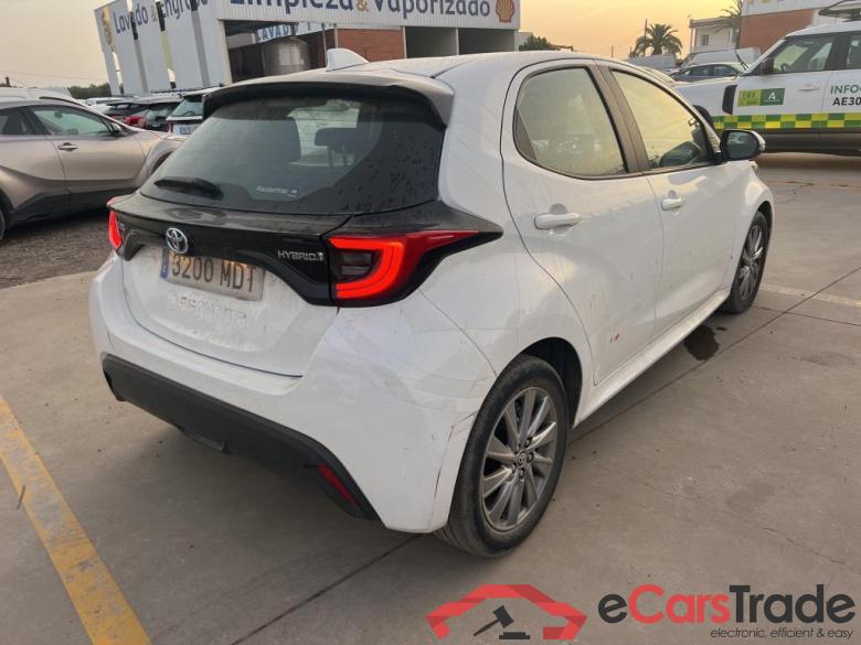 Toyota 1.5 120H Active Tech TOYOTA Yaris / 2020 / 5P / berlina con portón 1.5 120H Active Tech #2