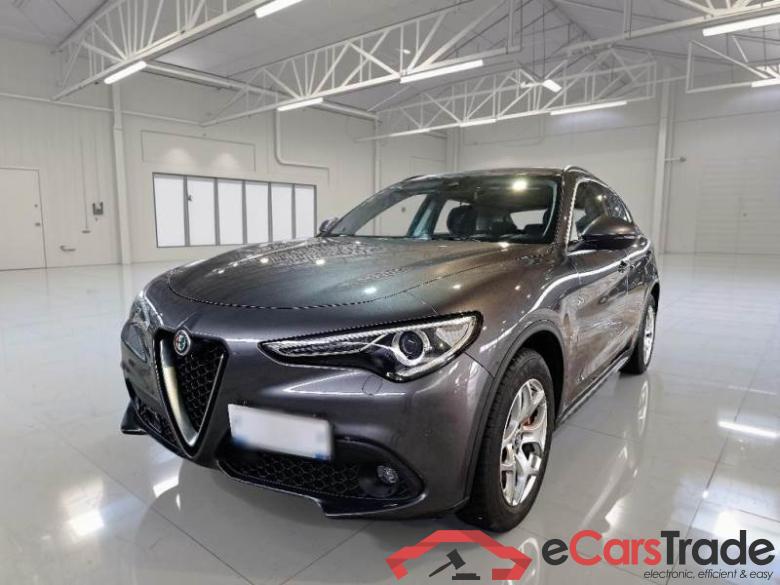 AlfaRomeo 62 ALFA ROMEO STELVIO / 2017 / 5P / SUV 2.2 TURBO DIESEL 190CV BUSINESS AT8 Q4 #1
