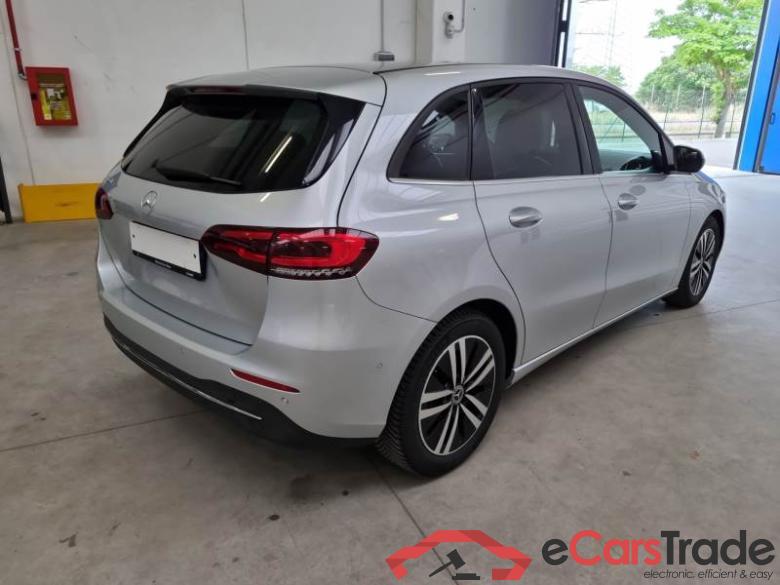 Mercedes 23 MERCEDES-BENZ CLASSE B / 2018 / 5P / MONOVOLUME B 180 D AUTOMATIC BUSINESS EXTRA #2