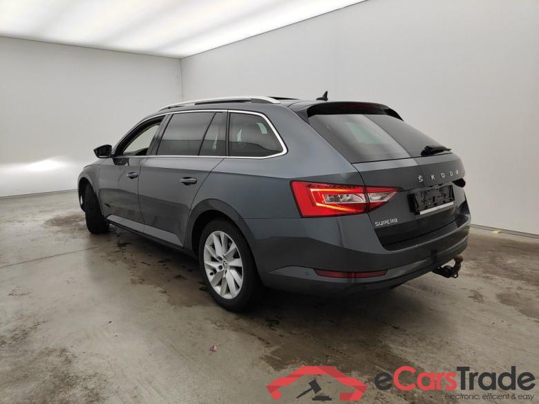 Skoda Superb Combi 2.0 CRTDI 110kW DSG7 Style 5d #4