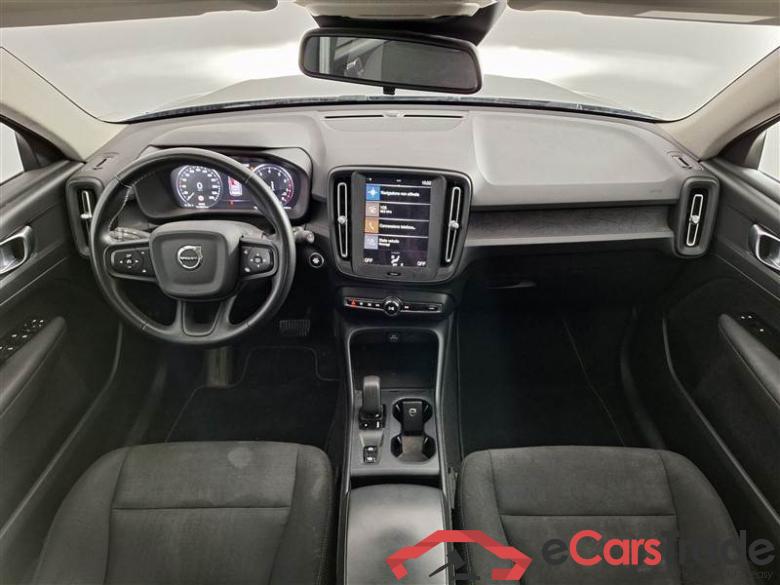 Volvo 227 VOLVO XC40 / 2017 / 5P / SUV T2 AUTOMATICO MOMENTUM CORE #3