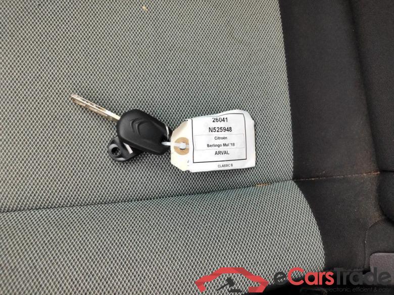 Citroën Berlingo Multispace 1.2 PureTech 110 MAN6 S&S Live M 5d #4