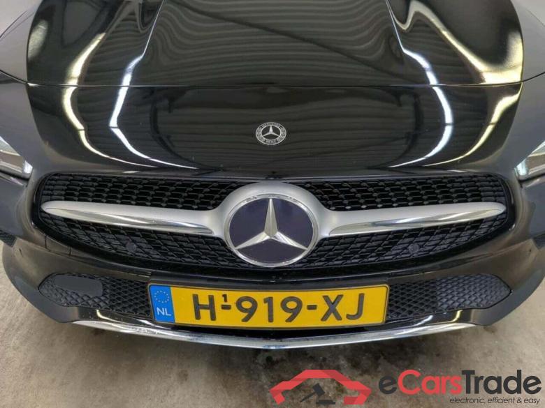 MERCEDES-BENZ CLA-klasse Shooting Brake 180 Bns Sol. Luxury #4