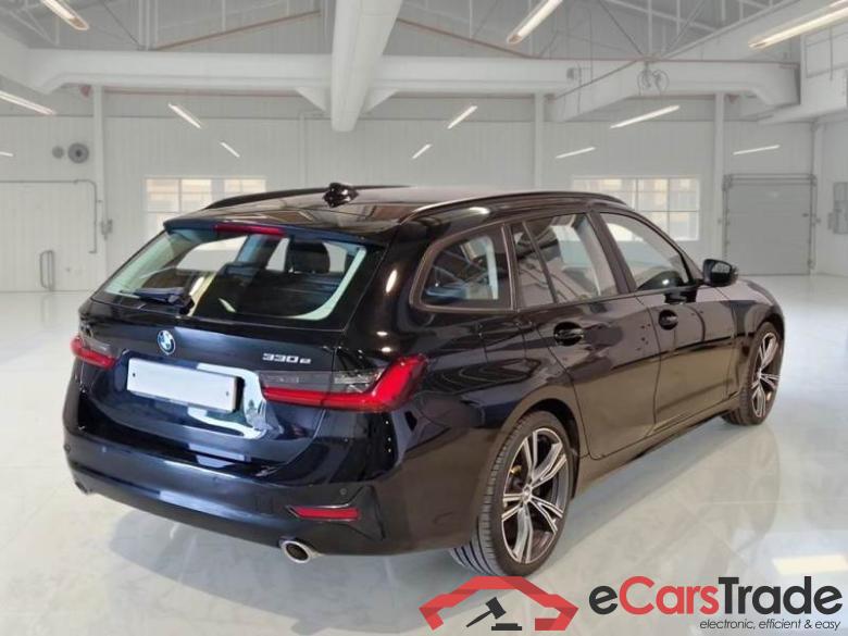 BMW 193 BMW SERIE 3 / 2018 / 5P / STATION WAGON 330E XDRIVE BUSINESS ADVAN. TOURING AUTO #2