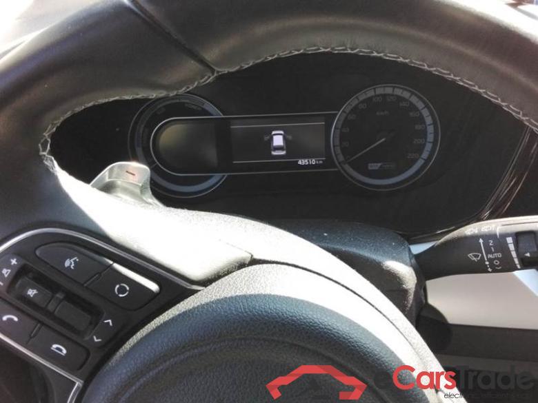 Kia 1 KIA NIRO / 2019 / 5P / BERLINA 1.6 HEV GDI STYLE DCT #3