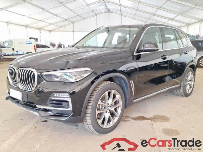 BMW 14 BMW X5 / 2018 / 5P / SUV XDRIVE 25D XLINE AUTOM. #1