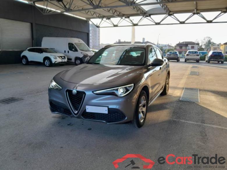 AlfaRomeo 62 ALFA ROMEO STELVIO / 2017 / 5P / SUV 2.2 TURBO DIESEL 190CV BUSINESS AT8 Q4 #1