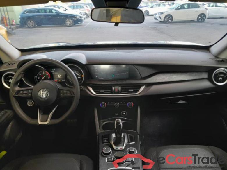 AlfaRomeo 62 ALFA ROMEO STELVIO / 2017 / 5P / SUV 2.2 TURBO DIESEL 190CV BUSINESS AT8 Q4 #3