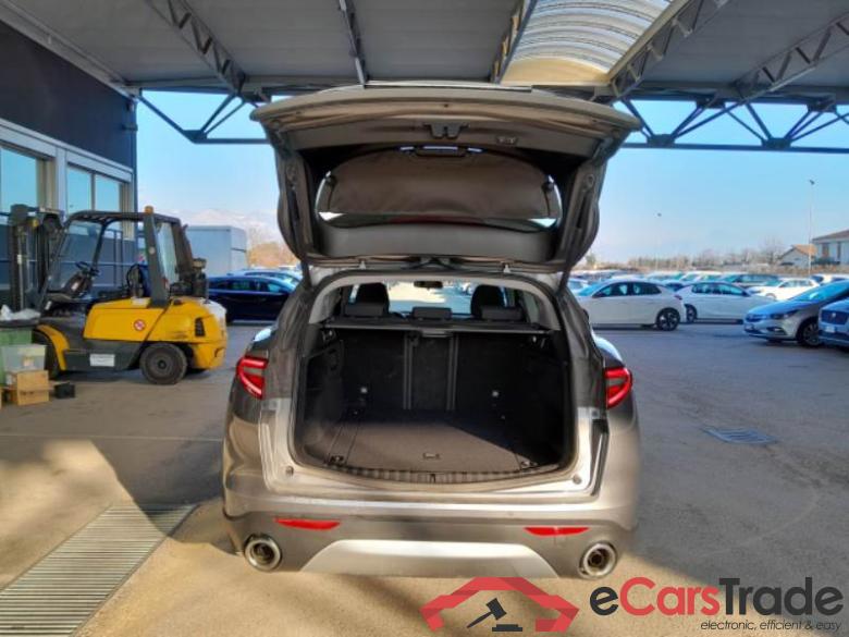 AlfaRomeo 62 ALFA ROMEO STELVIO / 2017 / 5P / SUV 2.2 TURBO DIESEL 190CV BUSINESS AT8 Q4 #5