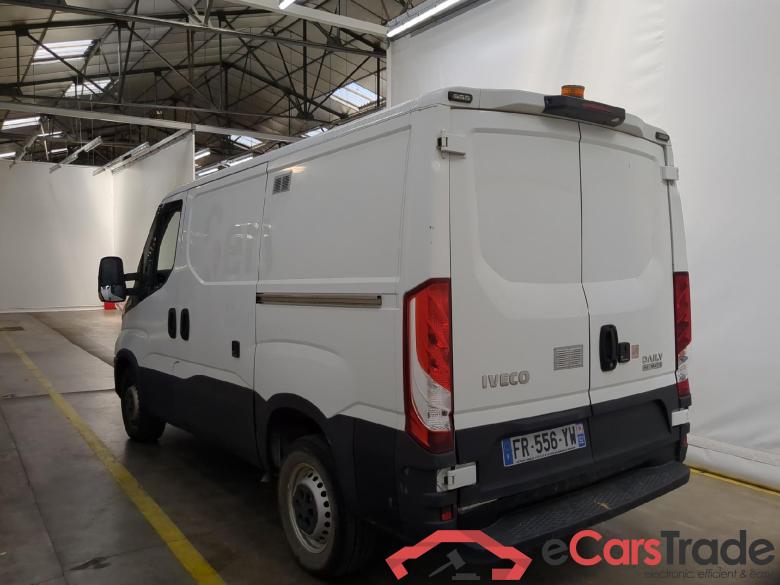 Iveco 2.3 35S16SA8 V7 H1 3000 IVECO Daily / 2014 / 4P / Fourgon tôlé 2.3 35S16SA8 V7 H1 3000 #2