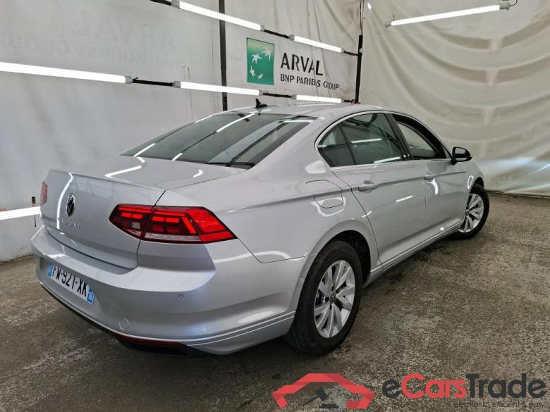 Volkswagen 2.0 TDI 150 SCR DSG7 BUSINESS Passat Berline Business 2.0 TDI 150CV E6dT #3
