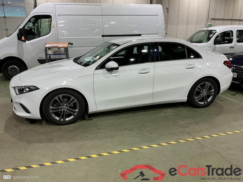 MERCEDES-BENZ A-Klasse A 180 d Launch Edition (EU6d-TEMP) STOCK #3