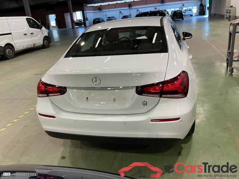 MERCEDES-BENZ A-Klasse A 180 d Launch Edition (EU6d-TEMP) STOCK #5