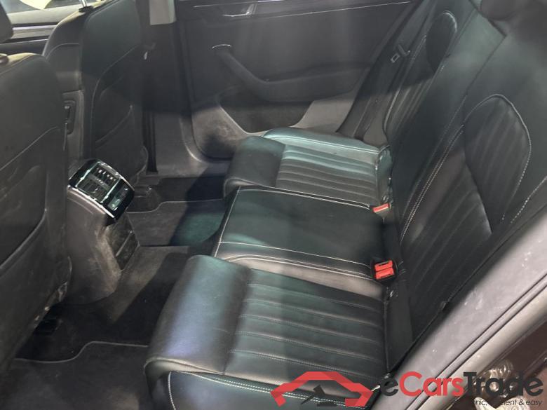 SKODA SUPERB COMBI DIESEL - 2019 1.6 CR TDi Style DSG #3