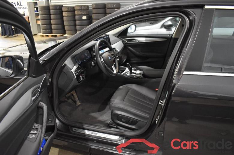 BMW 5-Serie Touring ´16 Baureihe 5 Touring 520 d 2.0 140KW AT8 E6d #6
