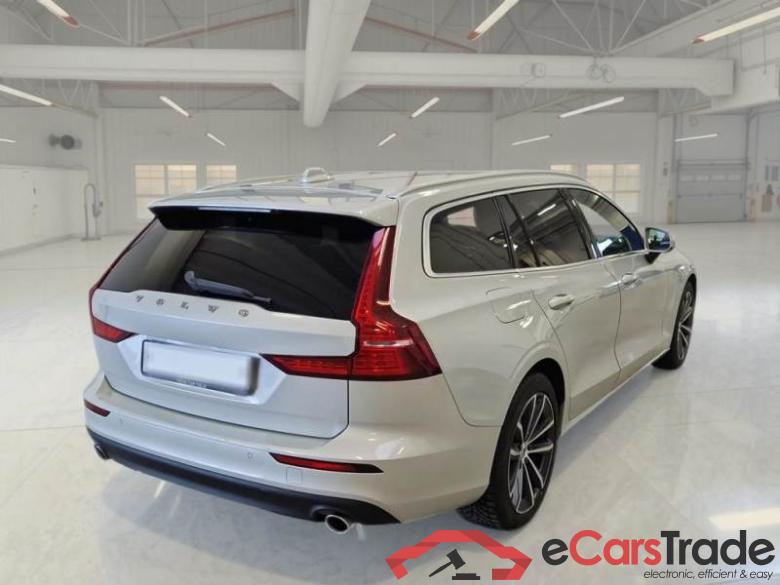 Volvo 87 VOLVO V60 / 2019 / 5P / STATION WAGON B4 D AUTOM.MOM.BUSINESS PRO #2