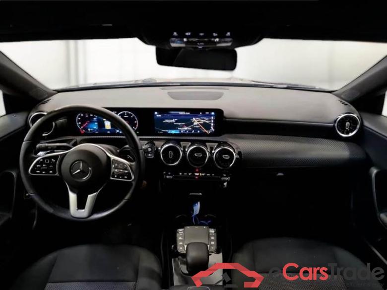 Mercedes 60 MERCEDES-BENZ CLA SHOOTING BRAKE / 2019 / 5P / STATION WAGON CLA 180 D AUTOMATIC BUSINESS EXTRA #3