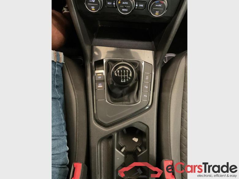 VOLKSWAGEN Tiguan 1.4 TSI 92 kW (125 ch) 6 vitesses manuel #5