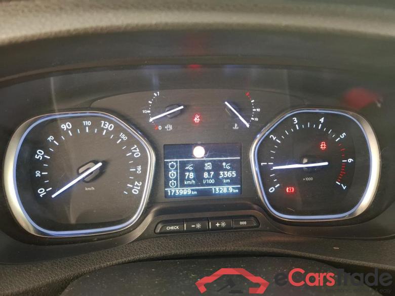 Peugeot BLUEHDI 120 S&S STANDARD PREMIUM PA PEUGEOT Expert VU 4p Fourgon BLUEHDI 120 S&S STANDARD PREMIUM PA #6