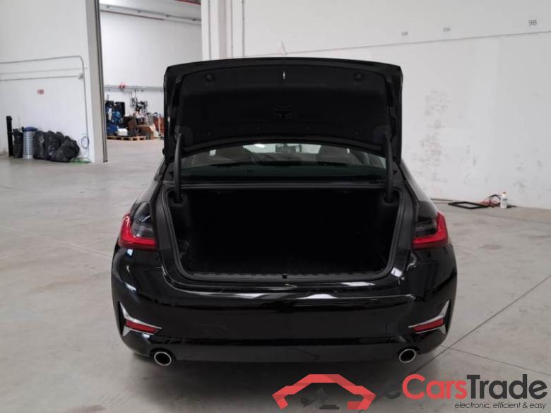 BMW 161 BMW SERIE 3 / 2018 / 4P / BERLINA 318D 48V LUXURY AUTO #5