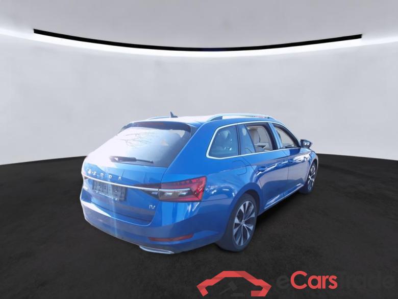 Skoda Laurin & Klement 1.4 TSI iV Superb Combi #4