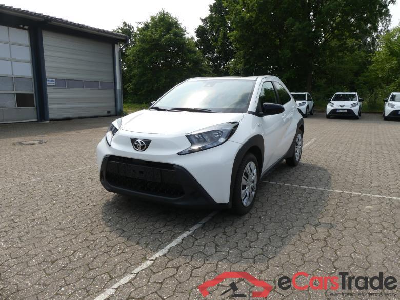 Toyota DE - LimS5 1.0 VVT-i EU6d, Play (EURO 6d), 2022 - 2024 Aygo X #1