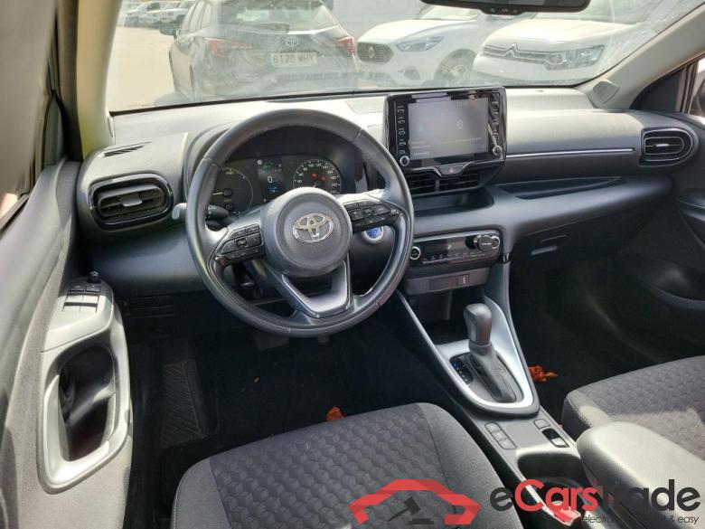 Toyota 1.5 120H Active Tech TOYOTA Yaris / 2020 / 5P / berlina con portón 1.5 120H Active Tech #3