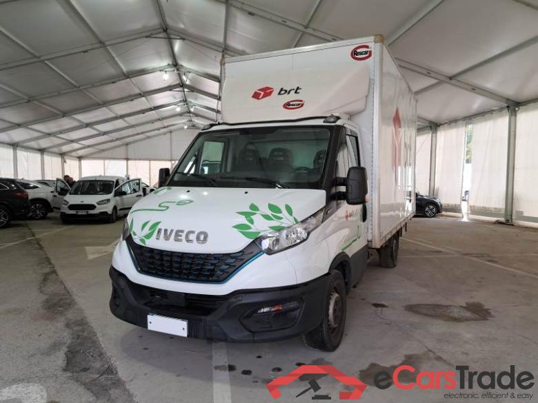 Iveco 257 IVECO DAILY / 2019 / 2P / CABINATO 35S14N BLUE POWER 3750 QUAD-LEAF RS #1