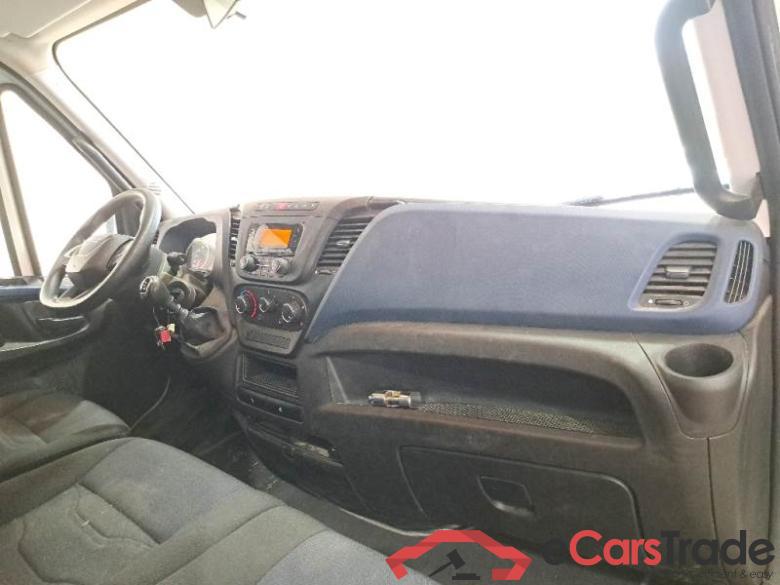 Iveco 257 IVECO DAILY / 2019 / 2P / CABINATO 35S14N BLUE POWER 3750 QUAD-LEAF RS #3