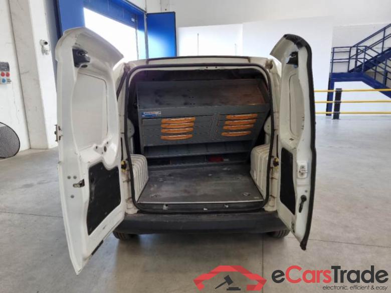 Fiat 2 FIAT FIORINO / 2016 / 4P / VETT. FURGONATA 1.3 MULTIJET 80 CV E6 SX #5