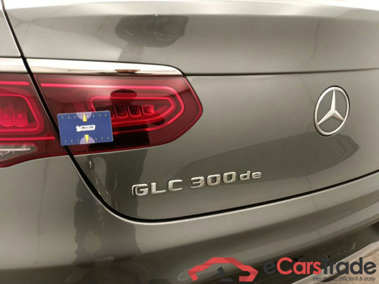 Mercedes-Benz GLC Coupé GLC 300 de 4MATIC 5d #1