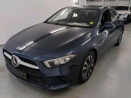 MERCEDES-BENZ A-CLASS LIMOUSINE 2.0 A 180 D BUSINESS SOLUTION DCT Panoramisch schuifdak