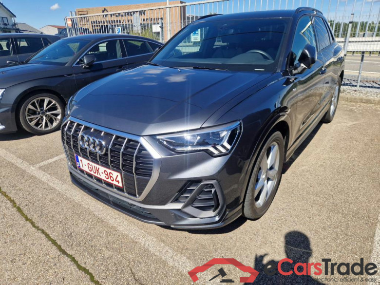 AUDI Q3 Audi Q3  S line 35 TDI quattro 110(150) kW(ch) 6 vitesses