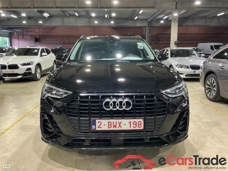 AUDI Q3 1.4 45 TFSI E S TRONIC S LINE #1