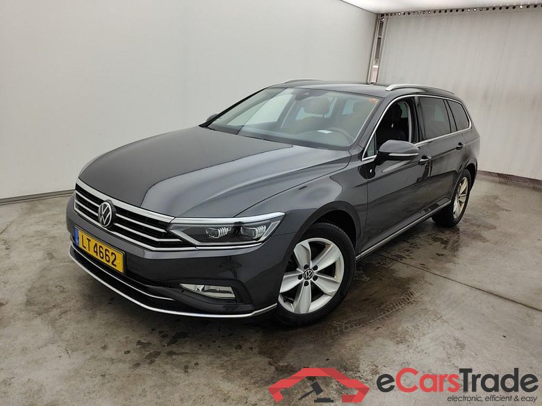 VOLKSWAGEN PASSAT VARIANT PA - 2019 2.0 TDi 150 Elegance (EU6 d) 5d #1