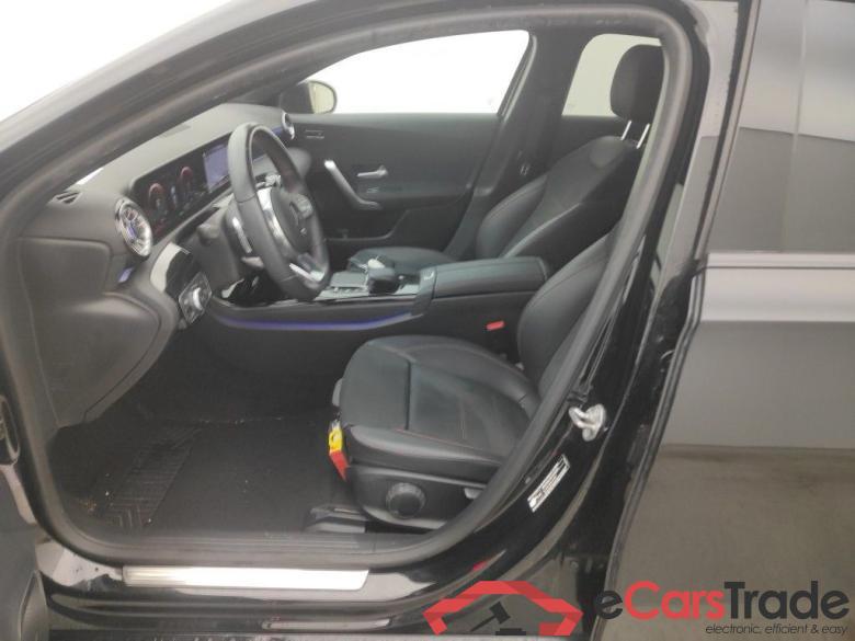 MERCEDES CLASSE A SEDAN (V177) A 250 e 160 PHEV (EU6AP) 4d #3 MERCEDES CLASSE A SEDAN (V177) A 250 e 160 PHEV (EU6AP) 4d #3