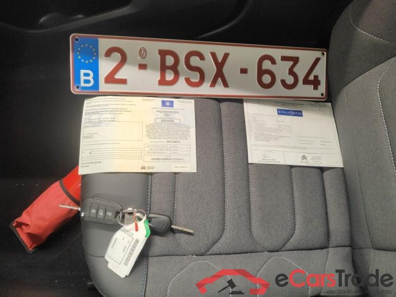 Citroën C4 1.5 BlueHDi 130 S&S EAT8 Shine 5d #4 Citroën C4 1.5 BlueHDi 130 S&S EAT8 Shine 5d #4