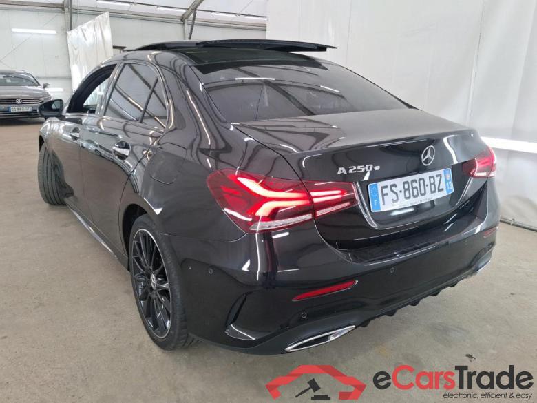 MERCEDES-BENZ Classe A Berline / 2018 / 4P / Berline A 250 e AMG Line 8G-DCT #2 MERCEDES-BENZ Classe A Berline / 2018 / 4P / Berline A 250 e AMG Line 8G-DCT #2